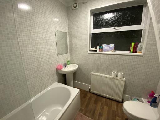 Bathroom 1  - Thumb